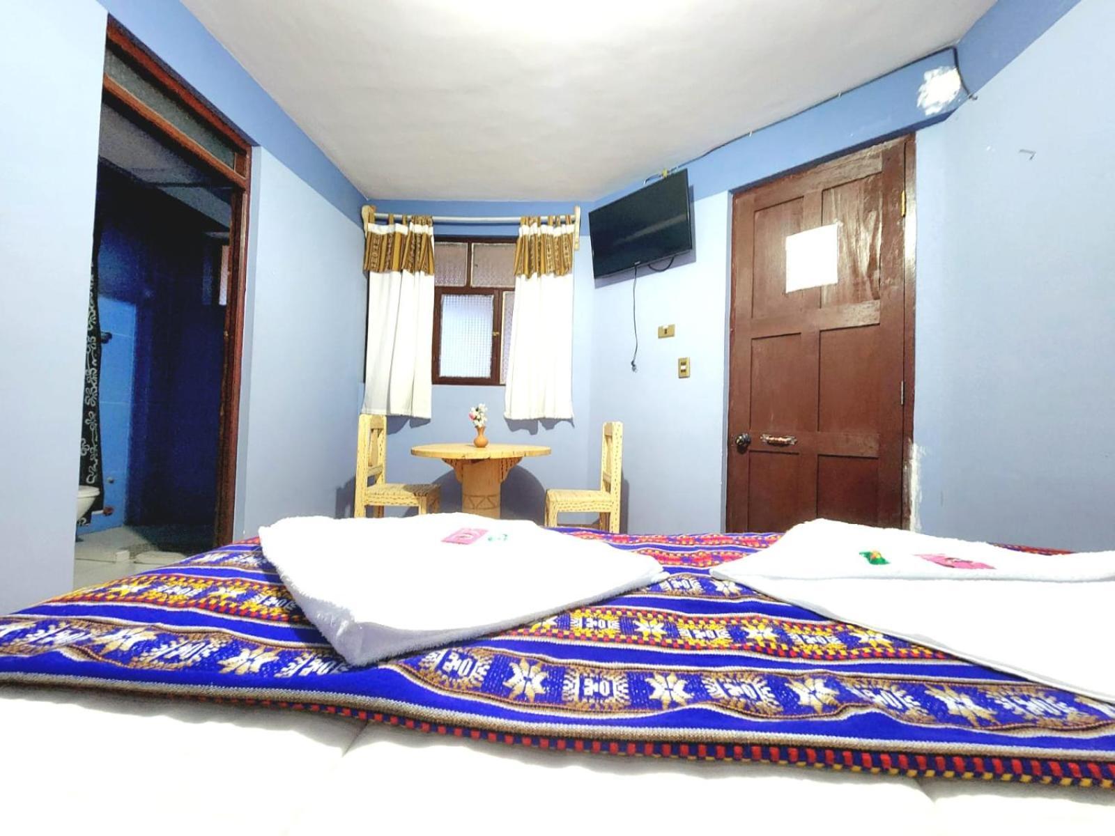 Hotel Aguilar Уюні Екстер'єр фото