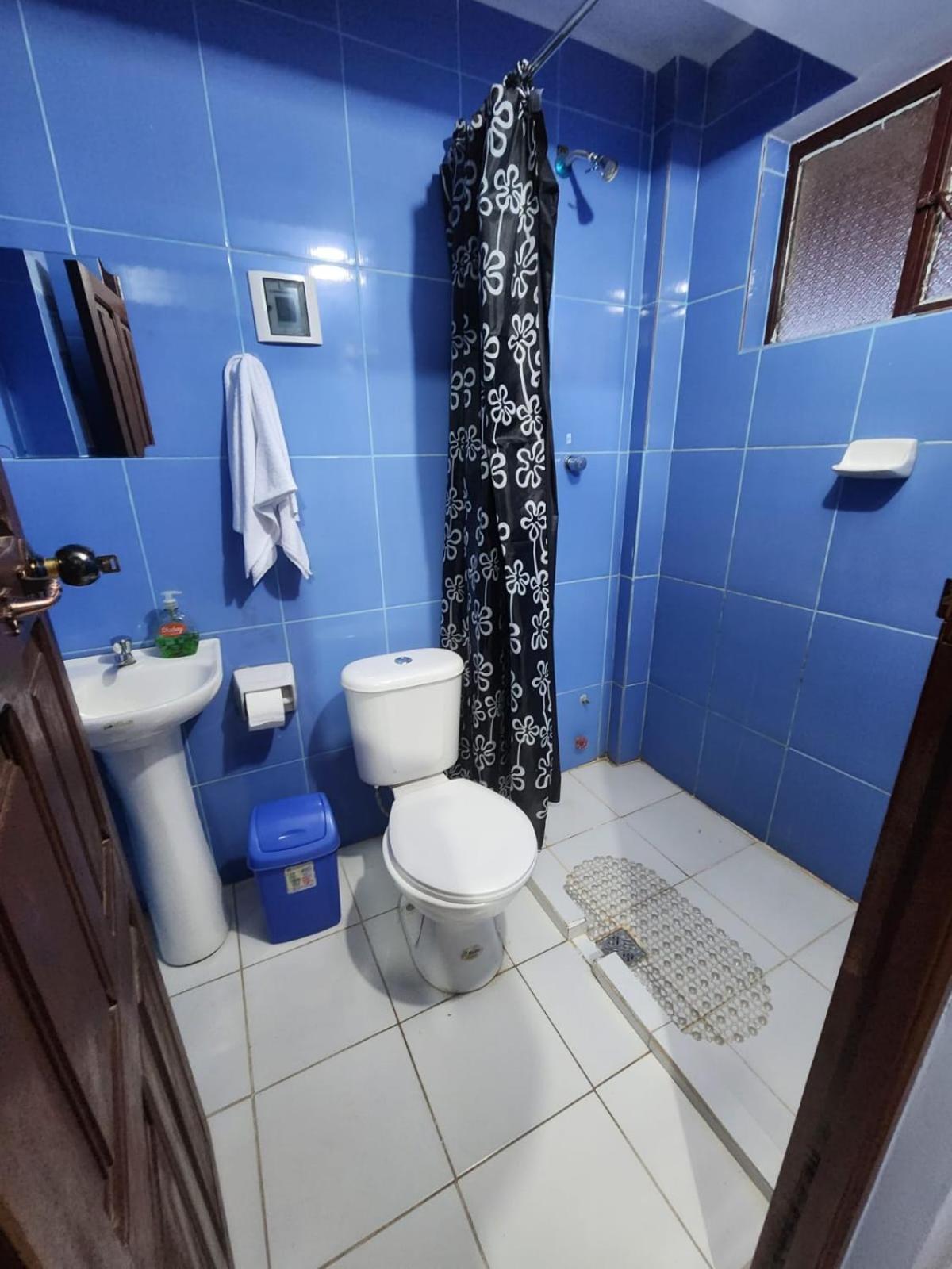 Hotel Aguilar Уюні Екстер'єр фото