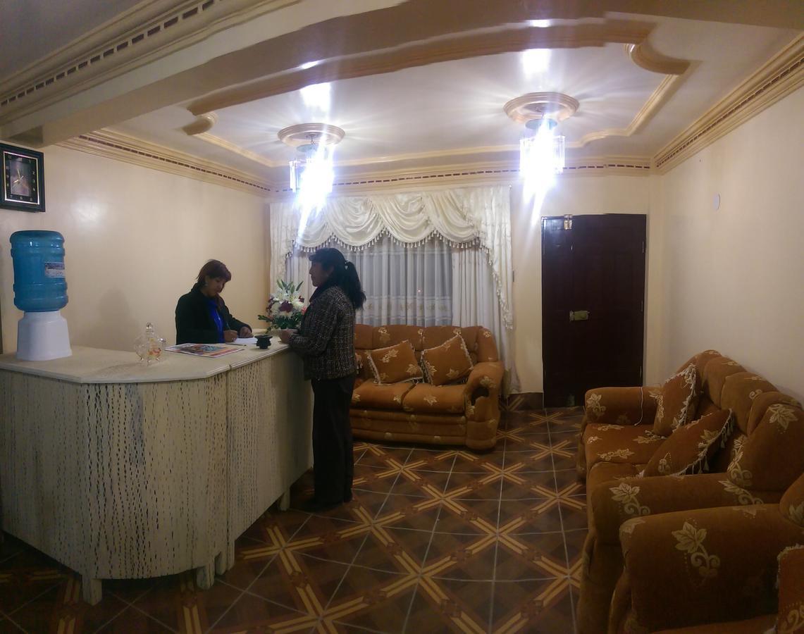 Hotel Aguilar Уюні Екстер'єр фото