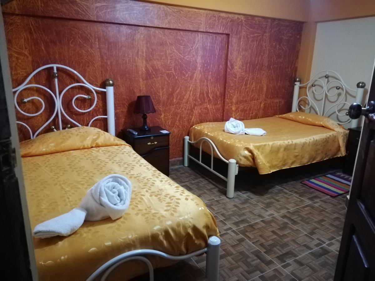 Hotel Aguilar Уюні Екстер'єр фото