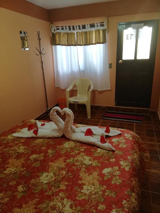 Hotel Aguilar Уюні Екстер'єр фото