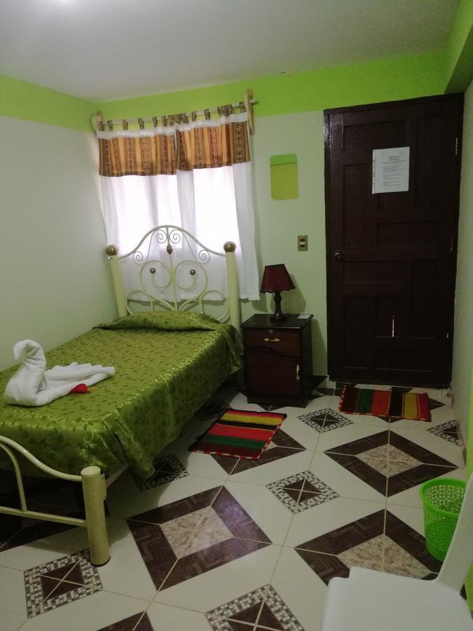 Hotel Aguilar Уюні Екстер'єр фото