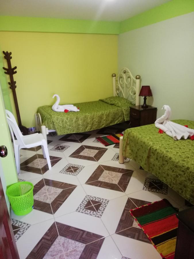 Hotel Aguilar Уюні Екстер'єр фото