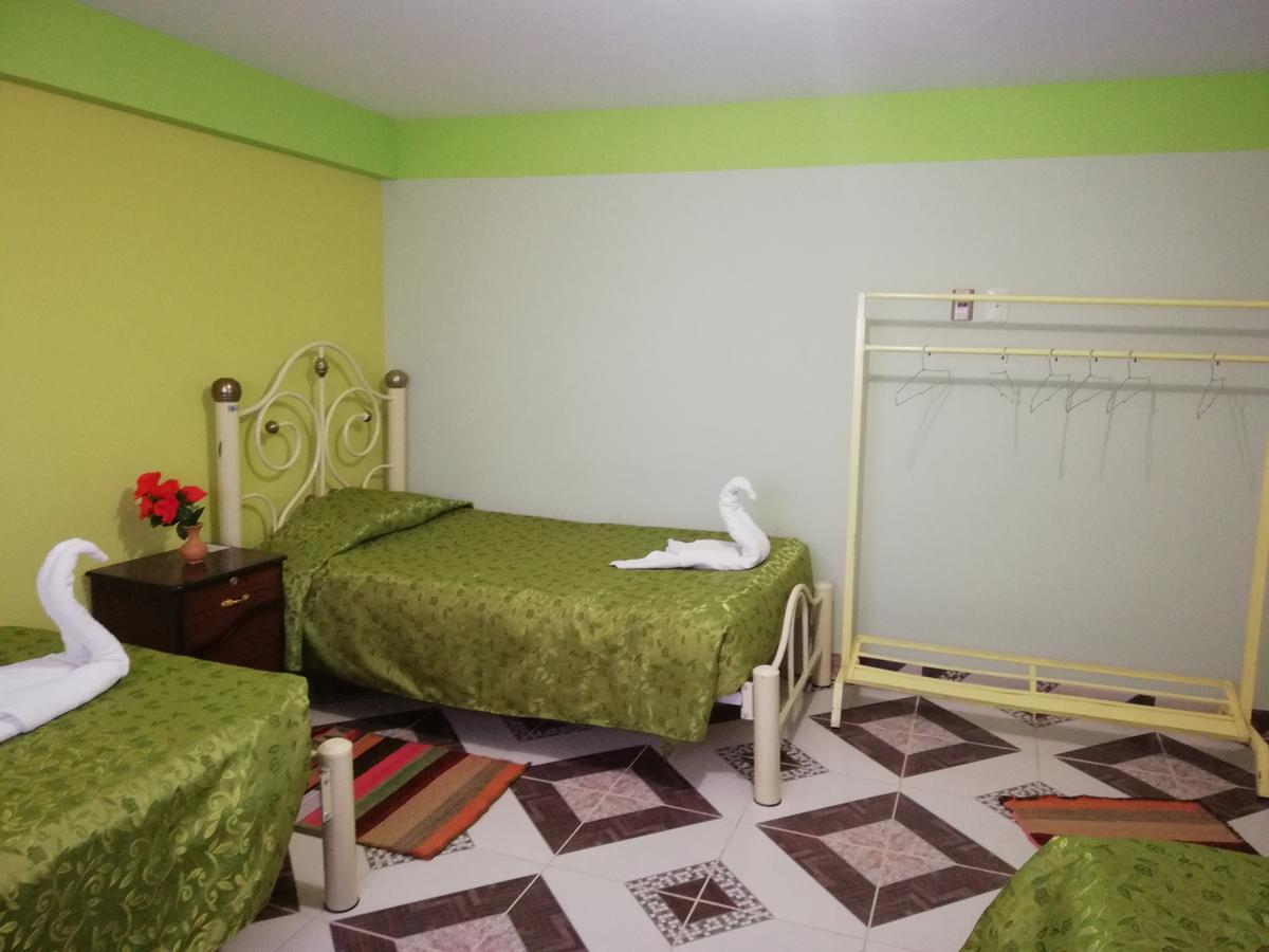 Hotel Aguilar Уюні Екстер'єр фото