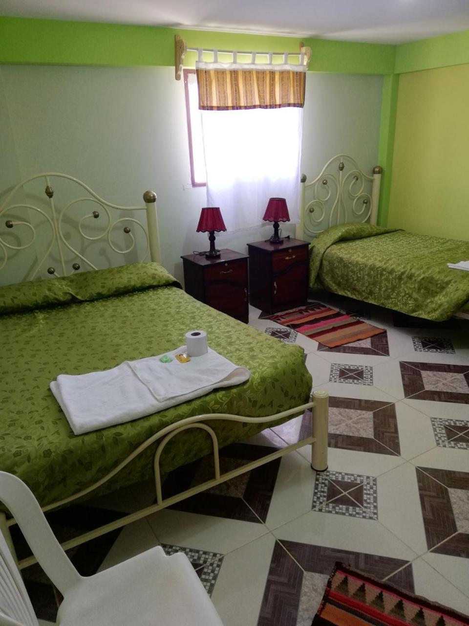 Hotel Aguilar Уюні Екстер'єр фото