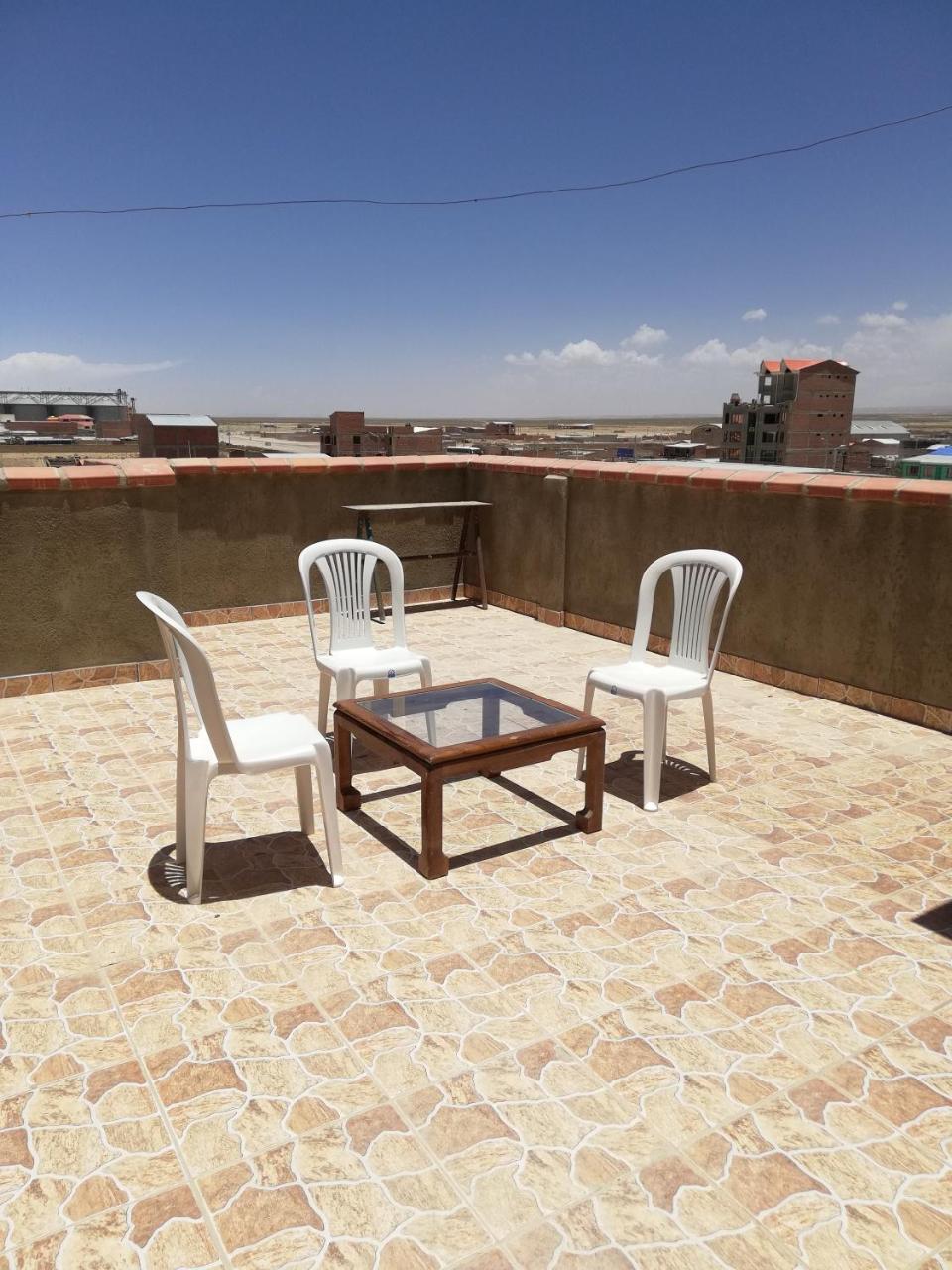 Hotel Aguilar Уюні Екстер'єр фото