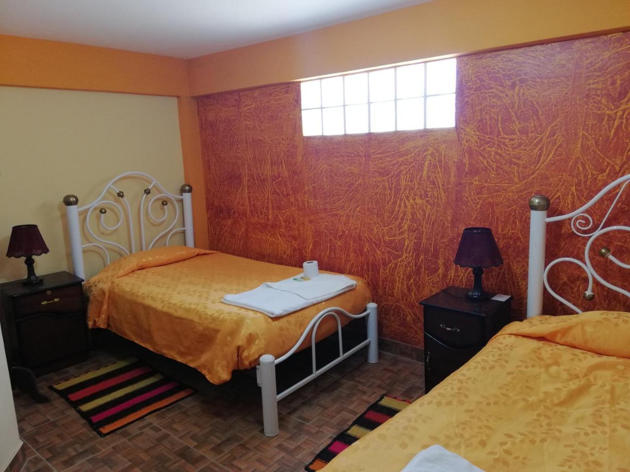 Hotel Aguilar Уюні Екстер'єр фото