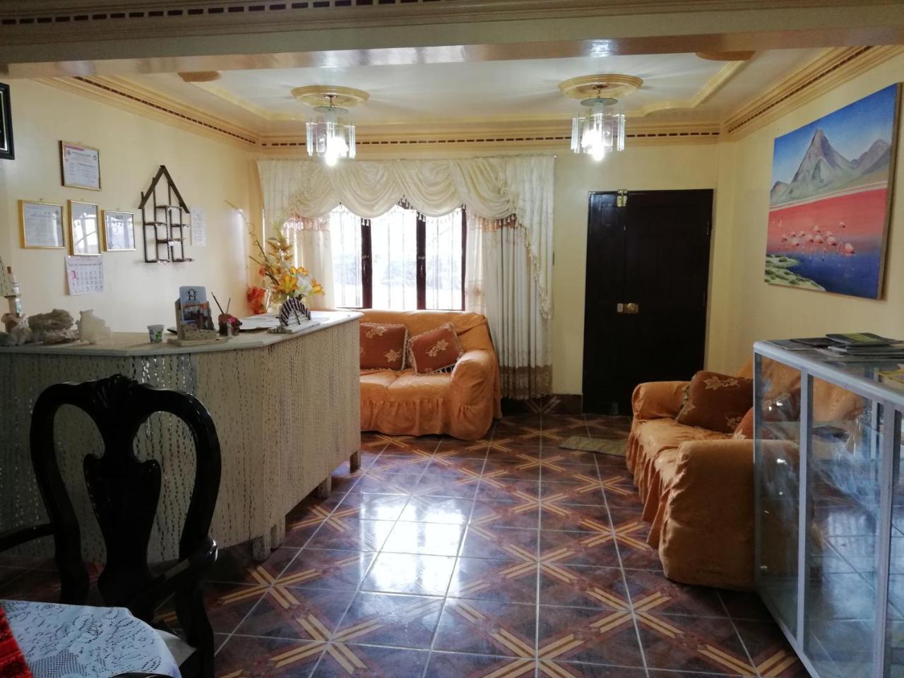 Hotel Aguilar Уюні Екстер'єр фото